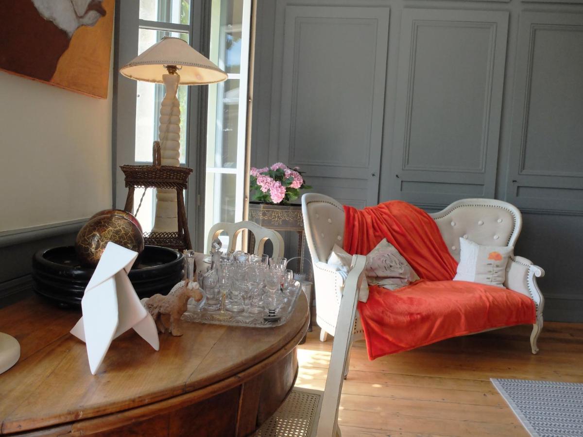 Bed and Breakfast Le Jardin De Gustave Ornans Esterno foto